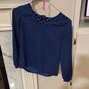 Ann Taylor Navy Honeycomb Blouse w elastic waist to give shape. Excellent